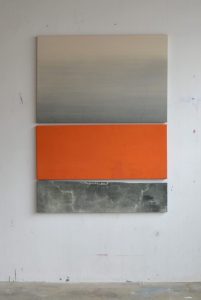 ST.M Naranja, 2024. Óleo artesanal sobre lino. Dispersión acrílica sobre algodón. 160x120cm. 2800 E